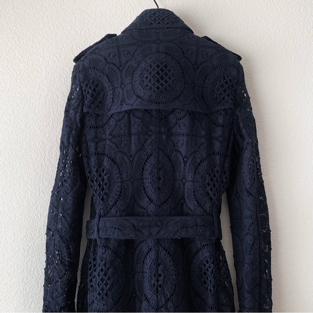 Burberry lace trench coat - Picture 16 of 16